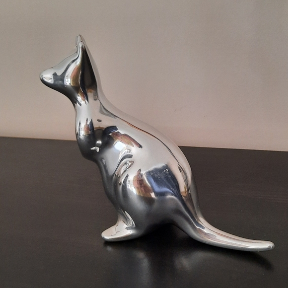 Vintage Hoselton Polished Aluminum Sculpture Kangaroo RARE - Picture 6 of 10